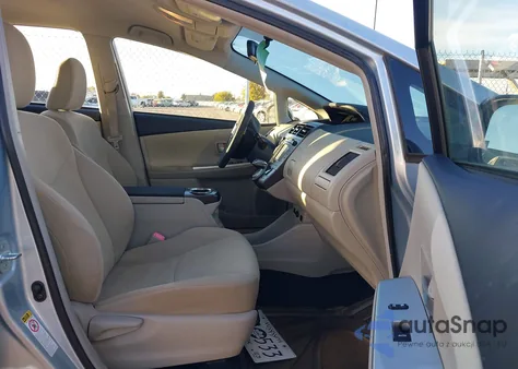 2013 Toyota Prius V Three from USA, damaged, VIN JTDZN3EUXD3230526